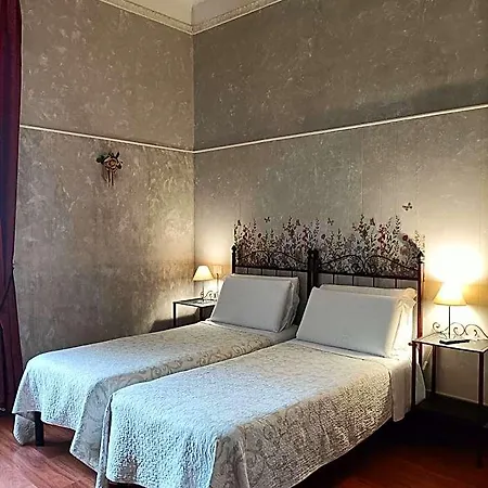 Rossi Hotel 2*